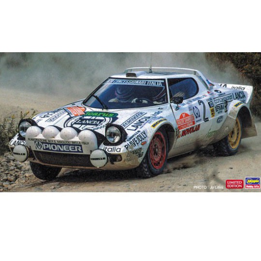Maquette de voiture en plastique LANCIA STRATOS HF 1979 1/24 Maquette de voiture en plastique LANCIA STRATOS HF 1979 1/24