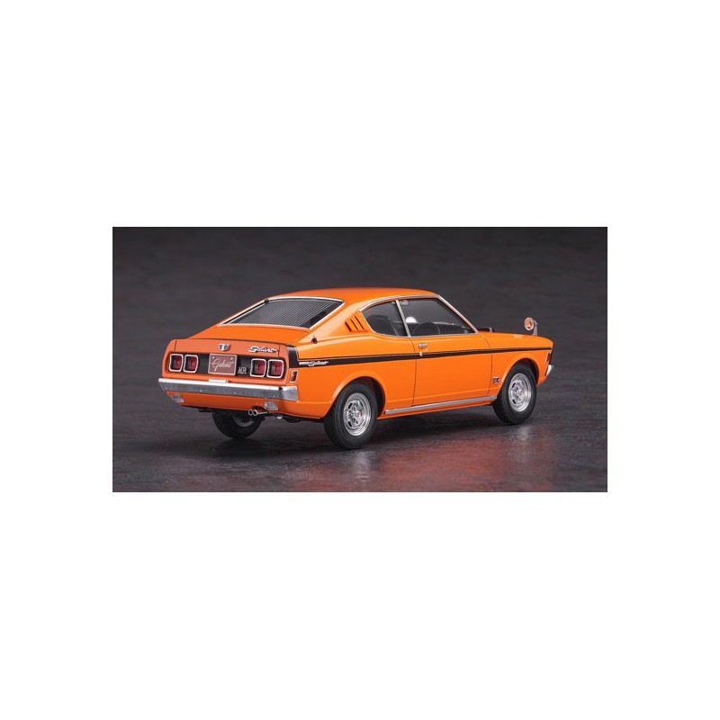 Maquette de voiture en plastique MITSUBISHI COLT GALANT 1/24