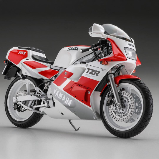 Maquette plastique de moto...