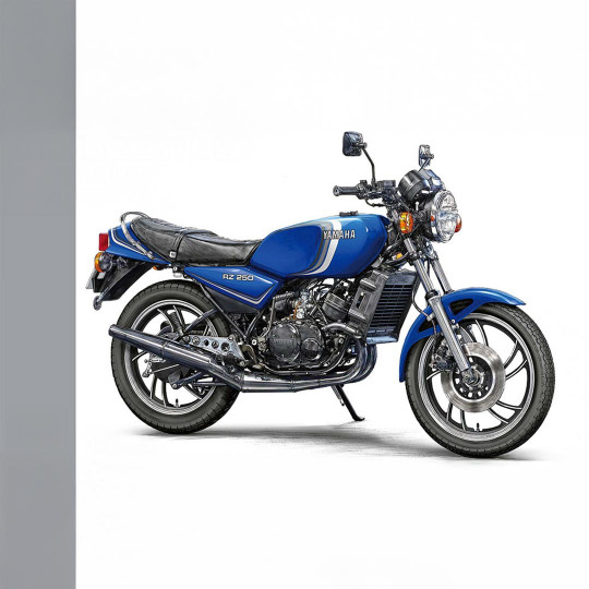 Yamaha RZ250 (4L3) plastic...