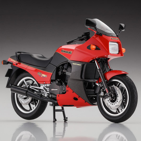 Maquetta plastique de moto...