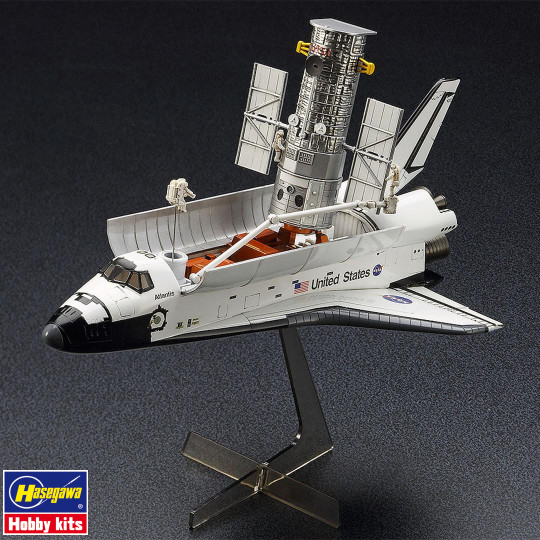 Maquette Hubble et navette...