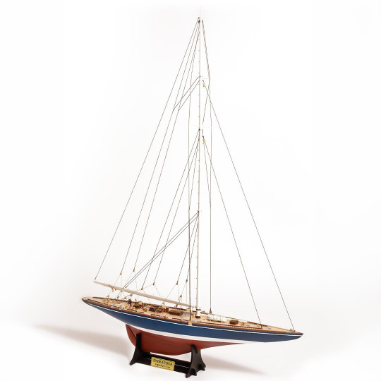 Maquette yacht Endeavour...