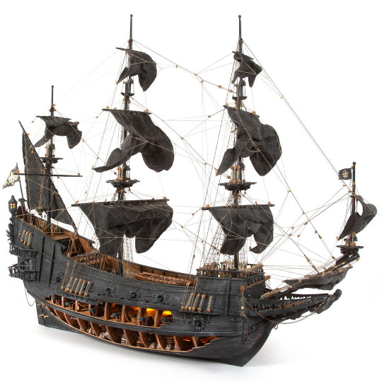 Maquette bateau pirate...