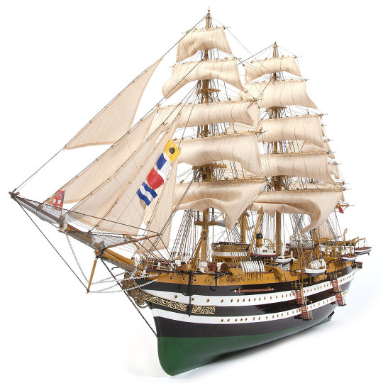 Maquette bateau Amerigo...