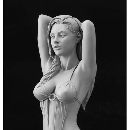 Maquette de moto en plastique Real « Blond girl » 1/12