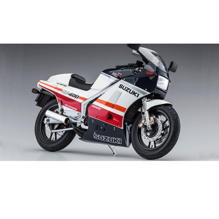 Suzuki RG400 Gamma 1/12 Kunststoffmotorradmodell | Scientific-MHD