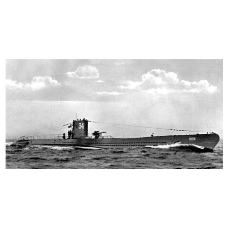 DKM Navy plastic boat model T. VII-A U-BOAT 1/350 | Scientific-MHD