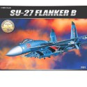 Maquette d'avion en plastique Suhkoi Su-27 Flanker 1/48