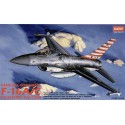 F-16A Kunststoffebene Modell/C F. Falcon 1/48 | Scientific-MHD