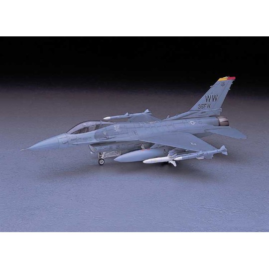 Maquette d'avion en plastique F-16CJ (Block 50) (PT32) 1/48 Maquette d'avion en plastique F-16CJ (Block 50) (PT32) 1/48