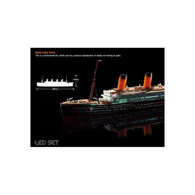Maquette de Bateau en plastique R.M.S. TITANIC + Leds 1/700