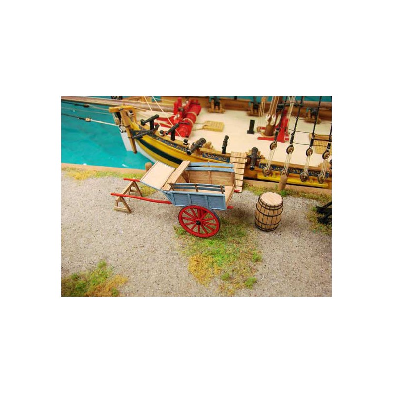 Accastillage de bateau CHARRETTE ET TONNEAU XVIII siècle éch. 1/72