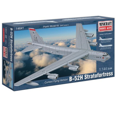 Maquette d'avion en plastique B-52H USAF 1/144