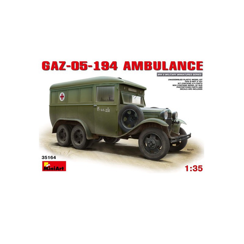 Maquette de camion en plastique GAZ 05 194 Ambulance 1/35