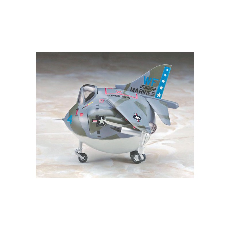Maquette d'avion en plastique EGG AV-8 HARRIER