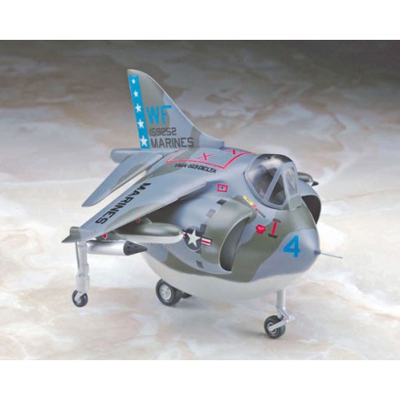 Maquette d'avion en plastique EGG AV-8 HARRIER