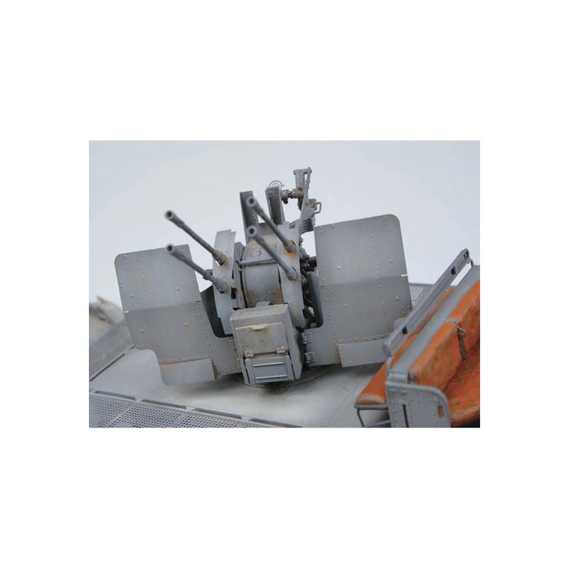 Maquette de Char en plastique 2CM FLAKVIERLING 38 Maquette de Char en plastique 2CM FLAKVIERLING 38