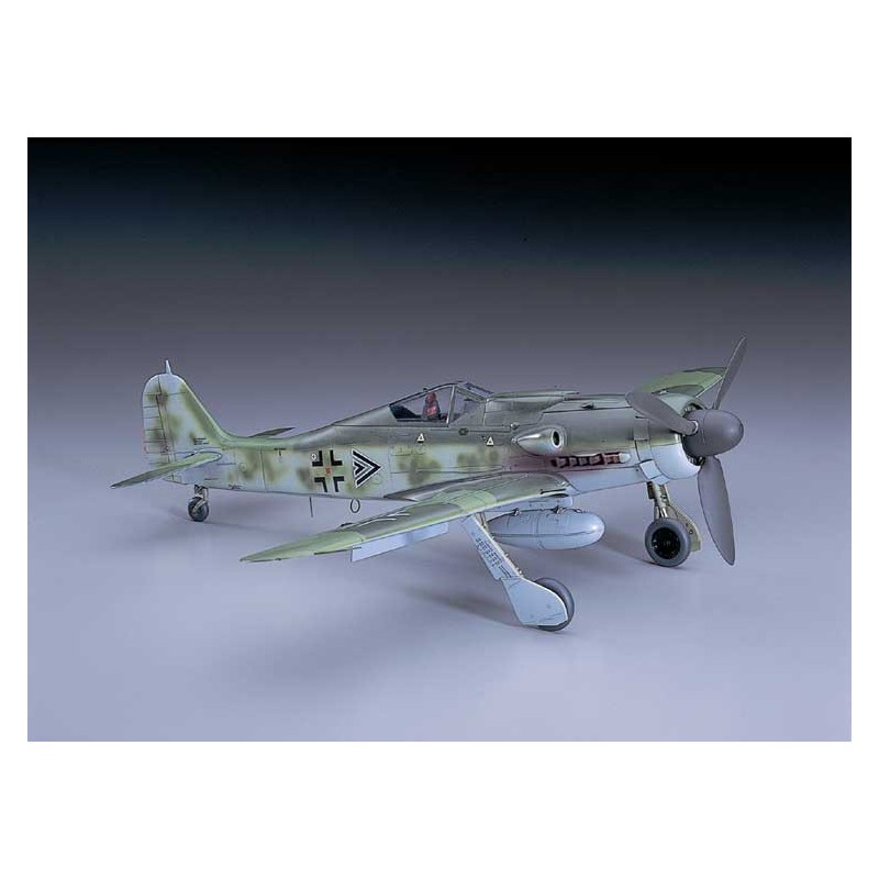 Maquette d'avion en plastique FOCKE WULFE 190D-9 (ST19) 1/32