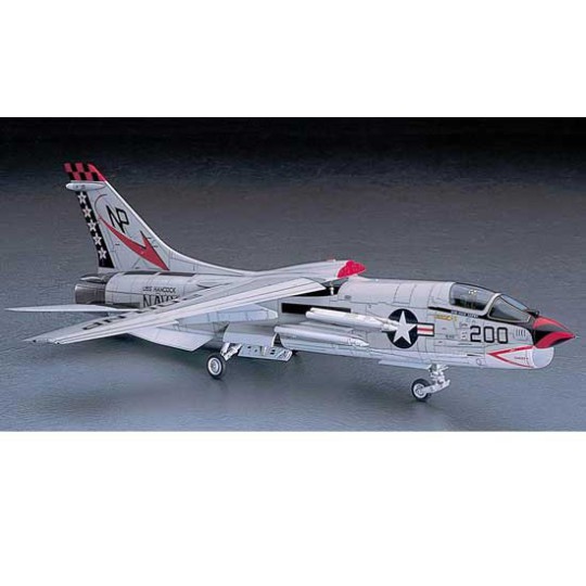 F-8J Crusader 1/48 Plastikflugzeugmodell F-8J Crusader 1/48 Plastikflugzeugmodell | Scientific-MHD