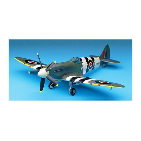 Maquette d'avion en plastique Submarine Spitfire 1/48