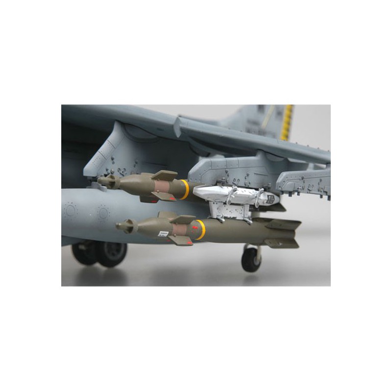 Maquette d'avion en plastique AV-8B HARRIER II