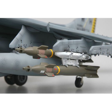 Maquette d'avion en plastique AV-8B HARRIER II