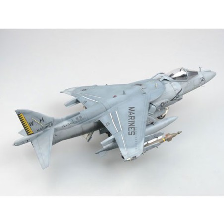 Maquette d'avion en plastique AV-8B HARRIER II